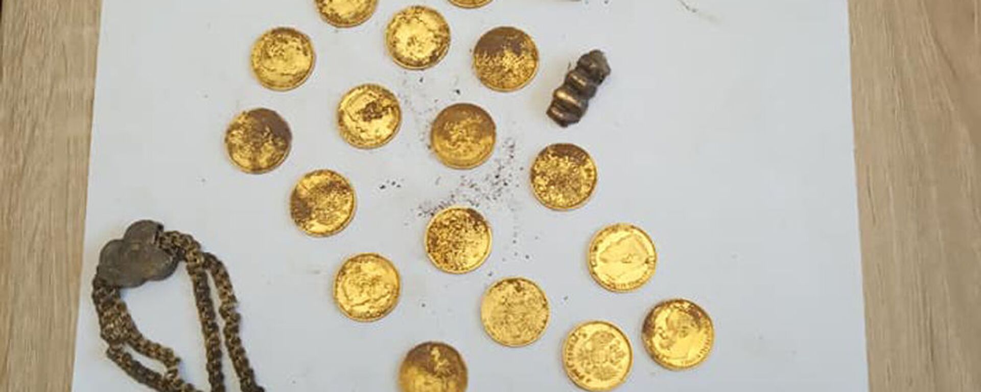 Клад золотых монет найден в центре Минска - Sputnik Беларусь, 1920, 23.02.2021