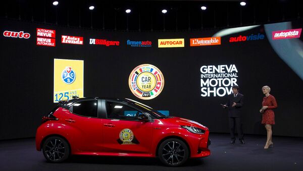 Автомобиль Toyota Yaris во время церемонии награждения Автомобиль года 2021 в Женеве  - Sputnik Беларусь