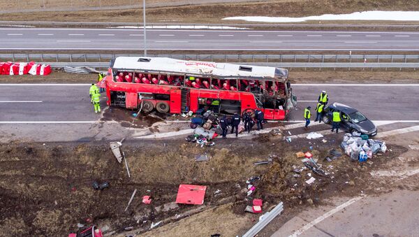 Украинский автобус попал в ДТП в Польше - Sputnik Беларусь