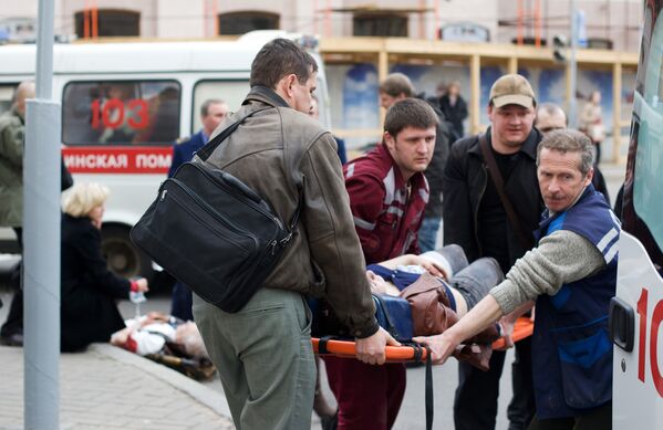 Медики оказывают помощь пострадавшим. Медики оказывают помощь пострадавшим. - Sputnik Беларусь
