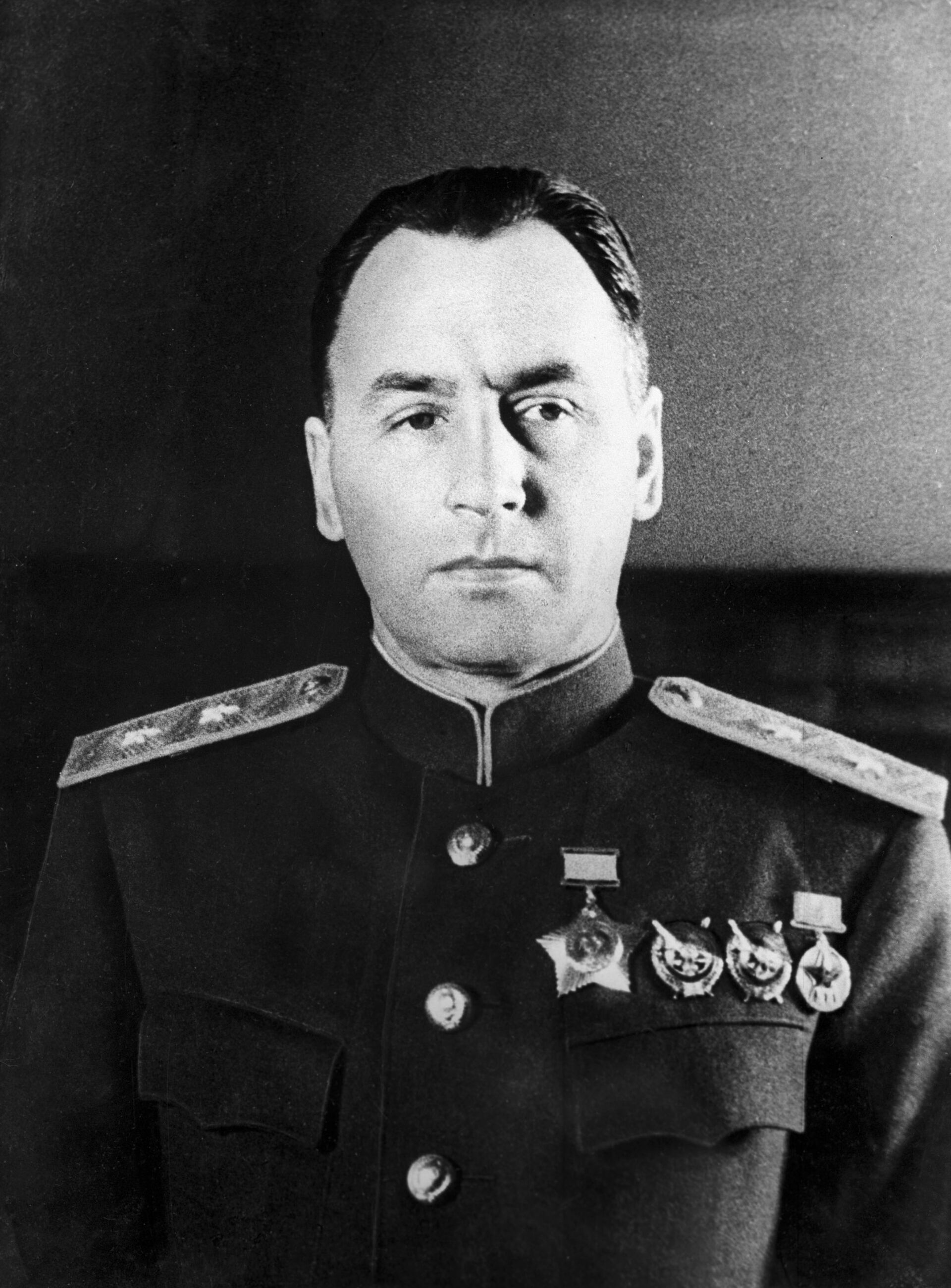 Бюст советскому военачальнику Антонову хотят установить в Гродно - Sputnik Беларусь, 1920, 21.04.2021