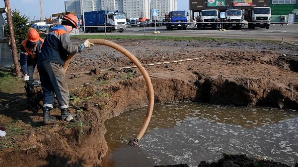 Коммунальный коллапс: как идет ремонт водопровода в Минске - Sputnik Беларусь
