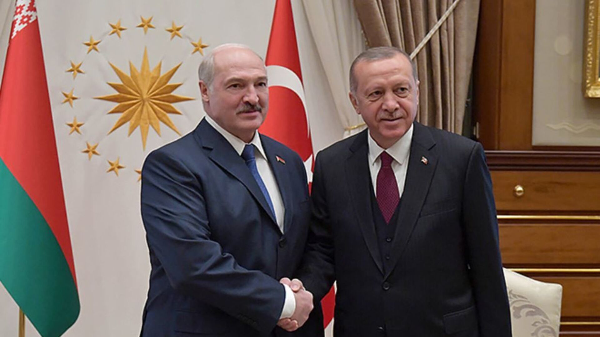 Президент Беларуси Александр Лукашенко и президент Турции Реджеп Тайип Эрдоган - Sputnik Беларусь, 1920, 28.02.2022