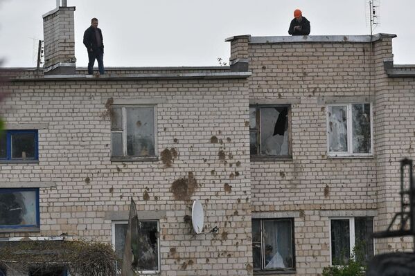 При катастрофе выбило стекла в окнах на первом и втором этаже жилого дома. - Sputnik Беларусь
