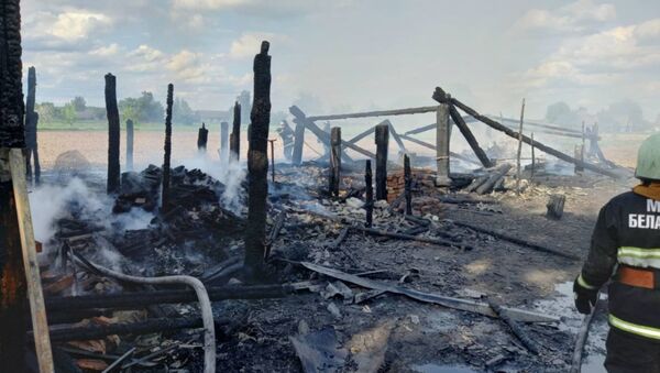Дом сгорел в Лельчицком районе  - Sputnik Беларусь