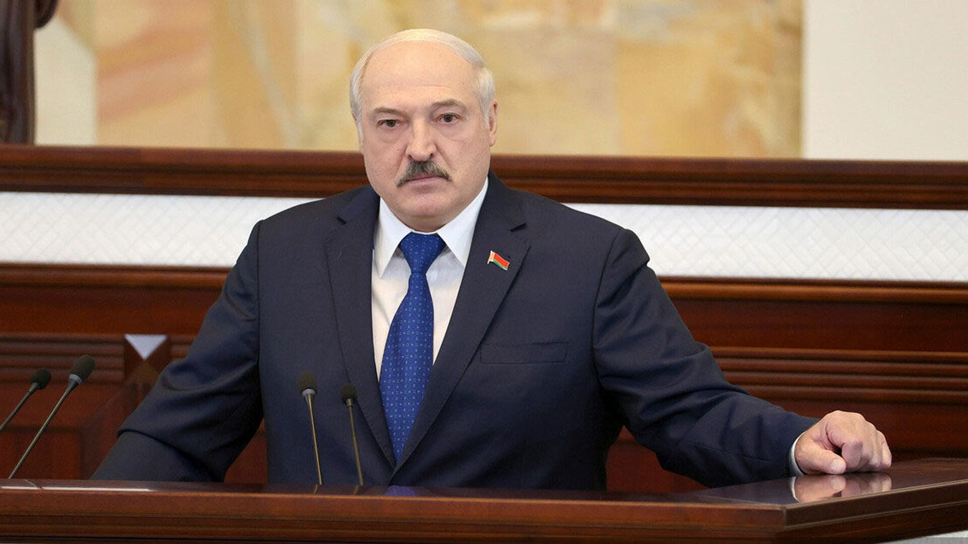 Александр Лукашенко в парламенте - Sputnik Беларусь, 1920, 03.06.2021
