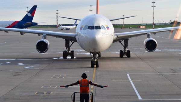 Самолет Airbus A340-300 - Sputnik Беларусь