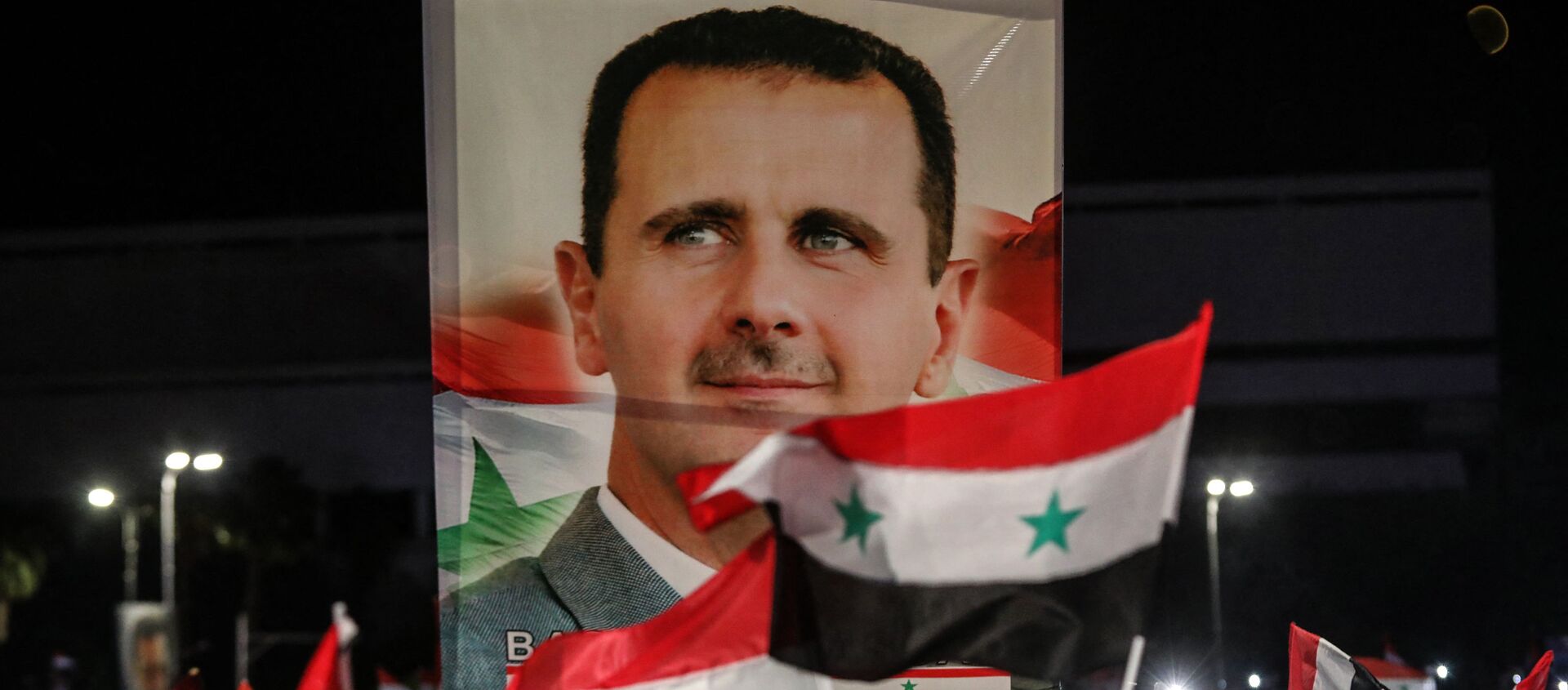 Сирийцы празднуют победу Башара Асада на выборах президента - Sputnik Беларусь, 1920, 28.05.2021