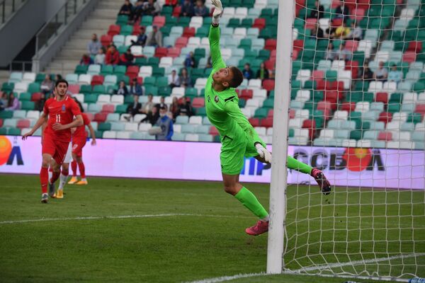 Победный мяч забил на 92-й минуте нападающий сборной Азербайджана Рамиль Шейдаев, который вышел на замену в середине второго тайма. - Sputnik Беларусь