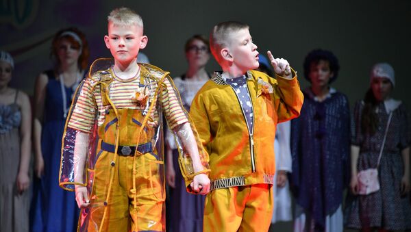 Благотворительный показ модной одежды для особенных детей - Sputnik Беларусь