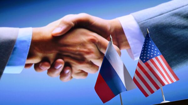Государственные флаги России и США - Sputnik Беларусь