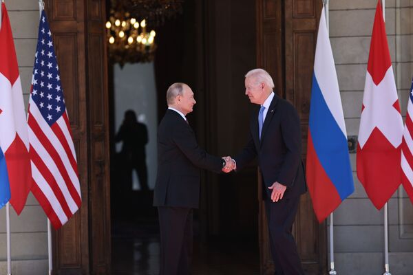 6 июня в Женеве состоялся саммит США и России, в рамках которого прошла первая встреча теперь уже президентов России и США. - Sputnik Беларусь