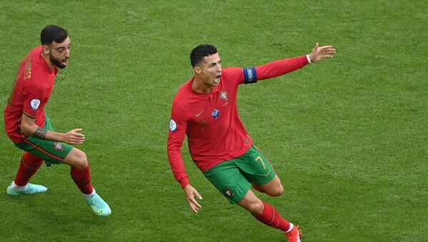 Форвард сборной Португалии Криштиану Роналду в матче против Германии на Евро-2020 - Sputnik Беларусь