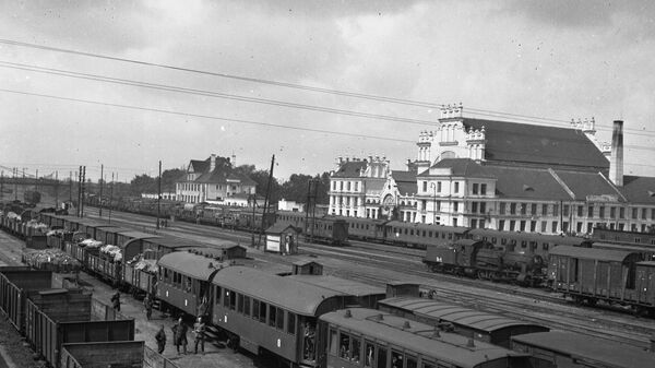 Железнодорожный вокзал г. Брест-Литовск, 1941-1943 гг. - Sputnik Беларусь