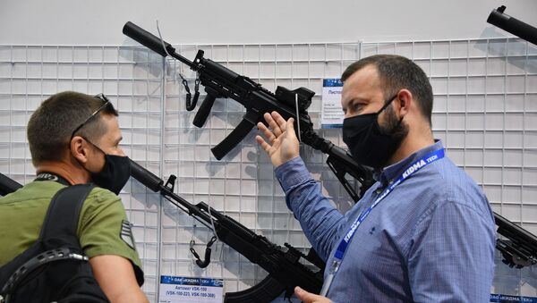 Белорусское стрелковое оружие на 10-й Международной выставке оружия и техники MILEX-2021 - Sputnik Беларусь