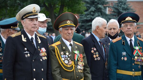 Участники торжеств по случаю Дня Независимости - представители ветеранских организаций - Sputnik Беларусь
