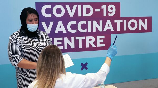 Центр вакцинации от COVID-19 в Лужниках - Sputnik Беларусь