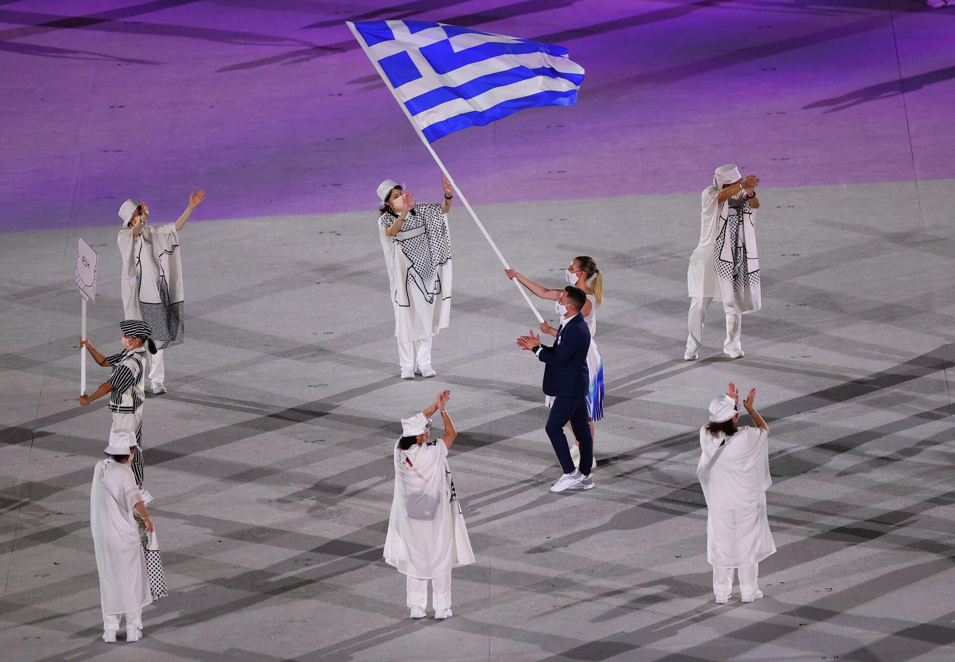 Делегация Греции на церемонии открытия Олимпийских игр - Sputnik Беларусь, 1920, 23.07.2021