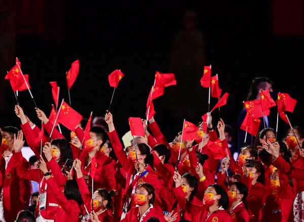 Китайская делегация на открытии Олимпийских игр. - Sputnik Беларусь