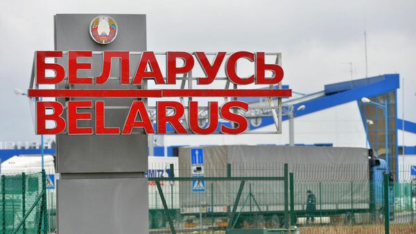 Беларусь ― уезжать или возвращаться? Как привлечь профессиональные кадры - Sputnik Беларусь