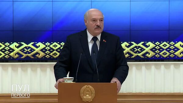Лукашенко о том, когда в Беларуси появятся российские войска - видео - Sputnik Беларусь