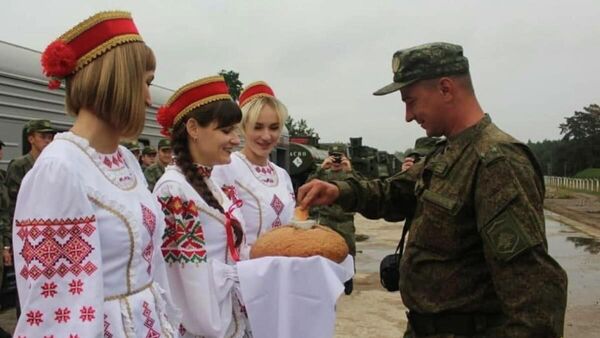 Российские военные прибыли в Гродно для создания учебно-боевого центра - Sputnik Беларусь