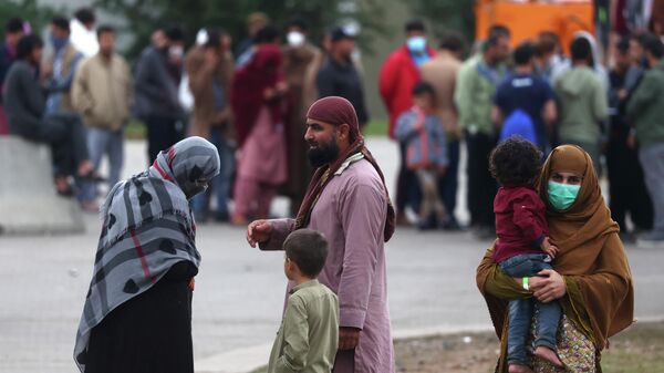 Беженцы из Афганистана пойдут через Беларусь? Политолог оценил, чего ждать - Sputnik Беларусь