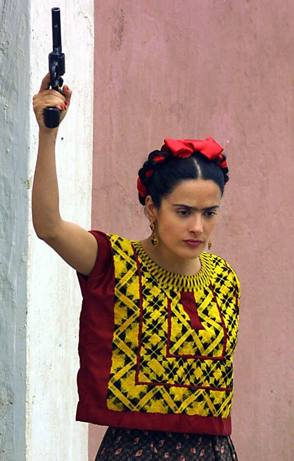Роль мексиканской художницы Фриды Кало принесла ей необычайную популярность и номинации на премии &quot;Оскар&quot;, &quot;Золотой глобус&quot; и BAFTA. - Sputnik Беларусь