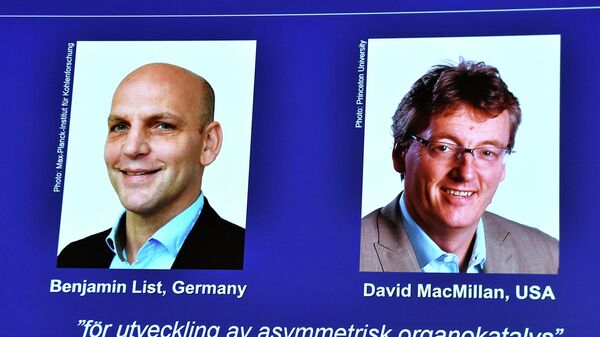 Нобелевская премия по химии за 2021 год присуждена Бенджамину Листу и Дэвиду Макмиллану - Sputnik Беларусь