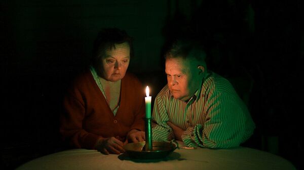  Работа из серии о любви пожилой пары с синдромом Дауна М+Т Миня и Таня после Библейского вечера - Sputnik Беларусь