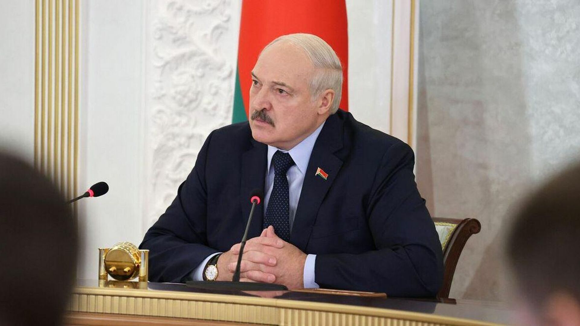 Президент Беларуси Александр Лукашенко - Sputnik Беларусь, 1920, 06.12.2021