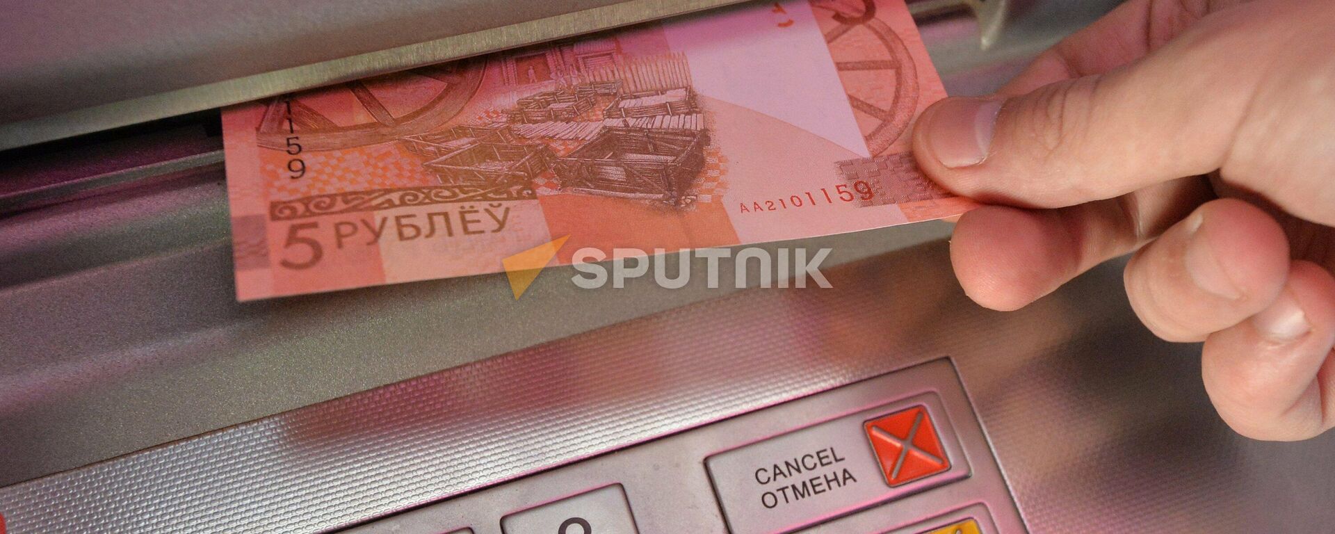 Что нужно знать, чтобы не стать жертвой киберпреступников - видео - Sputnik Беларусь, 1920, 23.11.2021