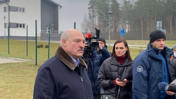 Что ответит Польша на обращение Лукашенко о коридоре для мигрантов? - Sputnik Беларусь