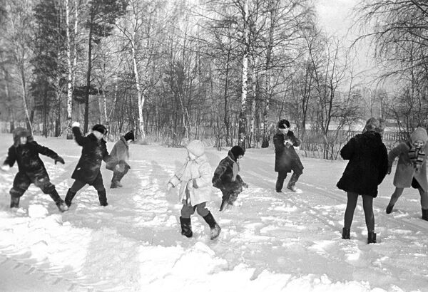 Битва снежками. Москва, 1969-й. - Sputnik Беларусь