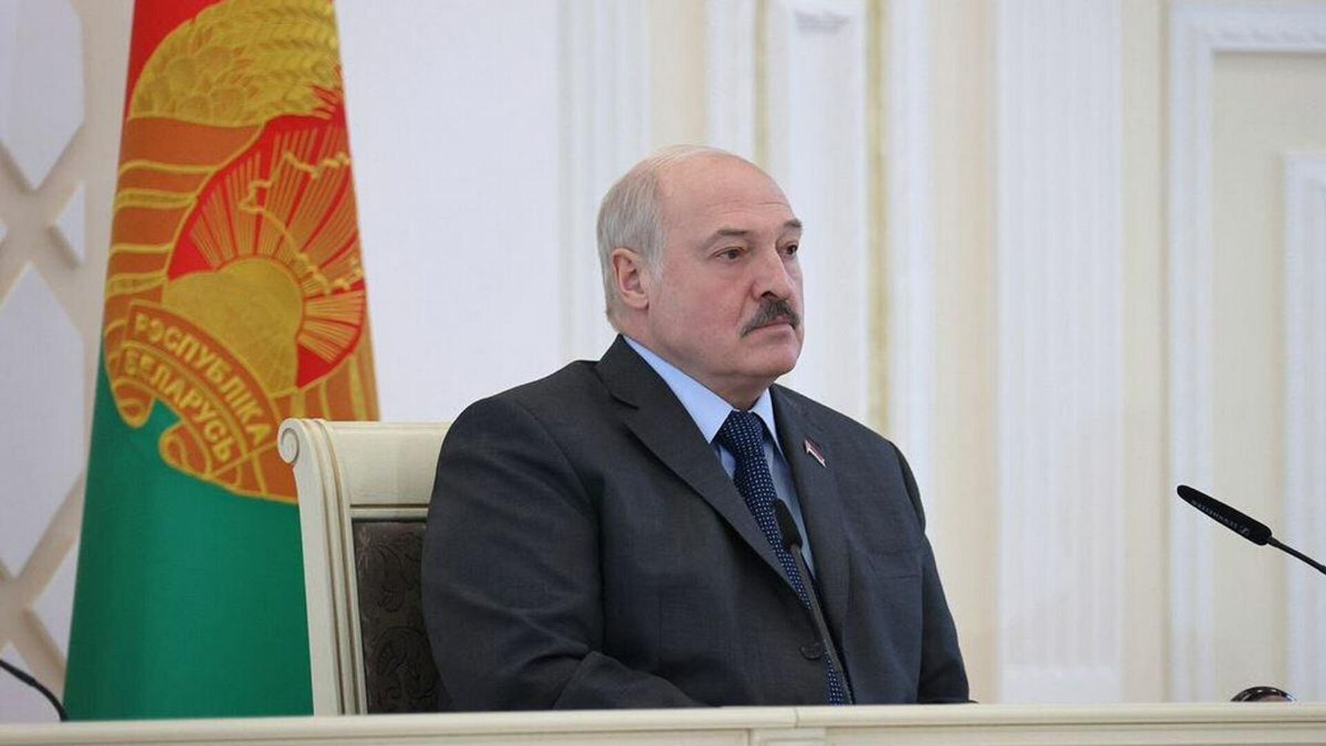 Президент Беларуси Александр Лукашенко - Sputnik Беларусь, 1920, 22.12.2021