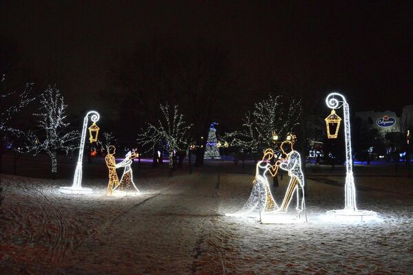 Новогодняя иллюминация в Бресте - Sputnik Беларусь