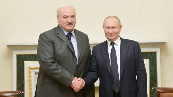 Президенты Беларуси и России Александр Лукашенко и Владимир Путин - Sputnik Беларусь