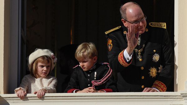 Князь Монако Альбер II со своими детьми принцем Жаком и принцессой Габриэллой - Sputnik Беларусь