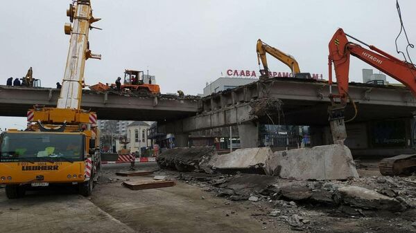 Обрушение части моста на Немиге - Sputnik Беларусь