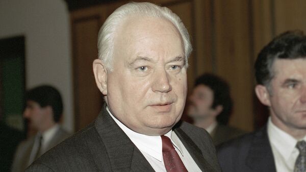 Первый председатель Палаты представителей Беларуси Анатолий Малофеев, архивное фото 1997 года - Sputnik Беларусь