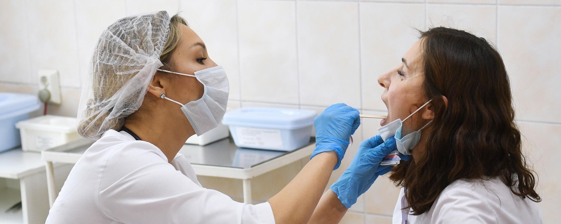 Медосмотр перед ревакцинацией - Sputnik Беларусь, 1920, 02.02.2022