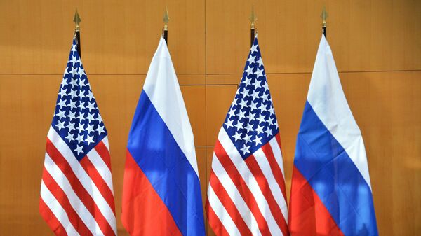 Государственные флаги России и США - Sputnik Беларусь