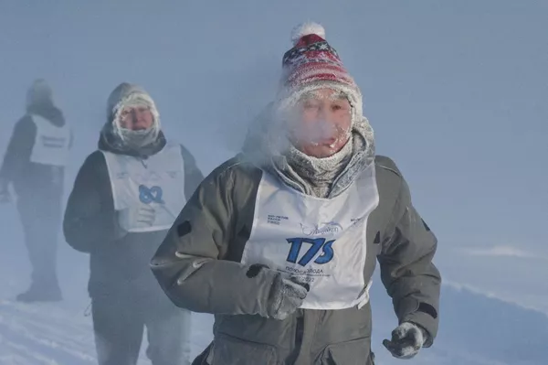 Участники Международного самого холодного в мире марафона в Якутии  - Sputnik Беларусь