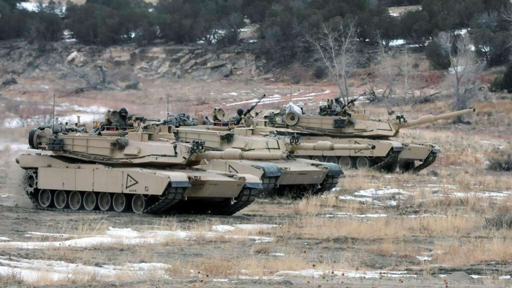 Сколько стоит американский танк абрамс. M1a2 Abrams. Абрамс м1а2. Танк Абрамс m1a2. Абрамс м1a1 Польши.