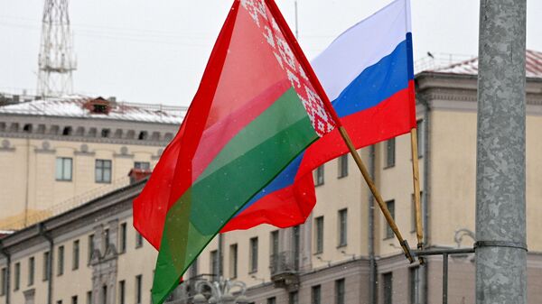 Флаги России и Беларуси - Sputnik Беларусь