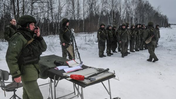 Совместные военные учения военных Беларуси и России - Sputnik Беларусь