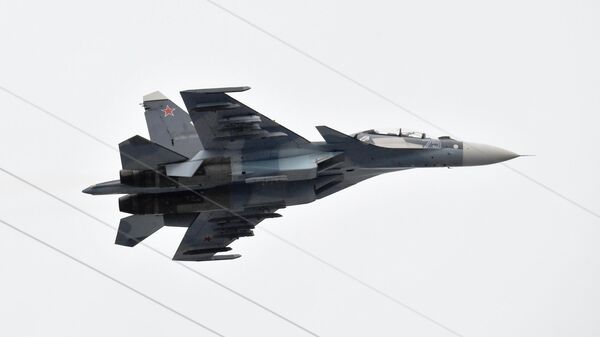 Знішчальнік Су-30СМ  - Sputnik Беларусь