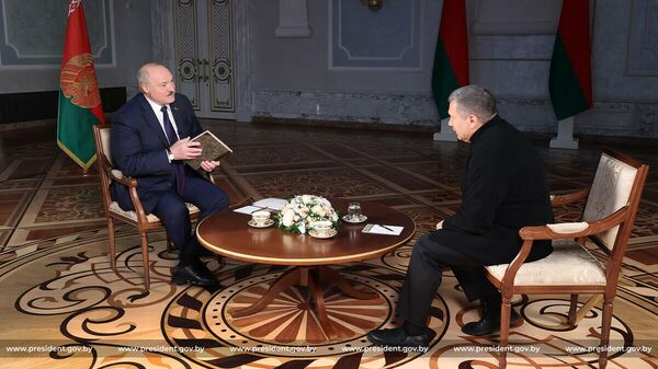 Эксперт: Лукашенко впервые сказал Соловьеву ключевую вещь об Украине  - Sputnik Беларусь