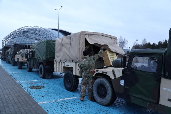 Военные передислоцированы в рамках переброски дополнительных сил США в Европу - на фоне роста напряженности в регионе. - Sputnik Беларусь