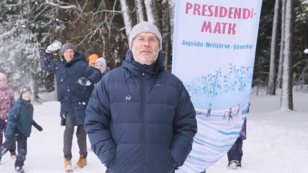 Дети забросали президента Эстонии снежками - Sputnik Беларусь